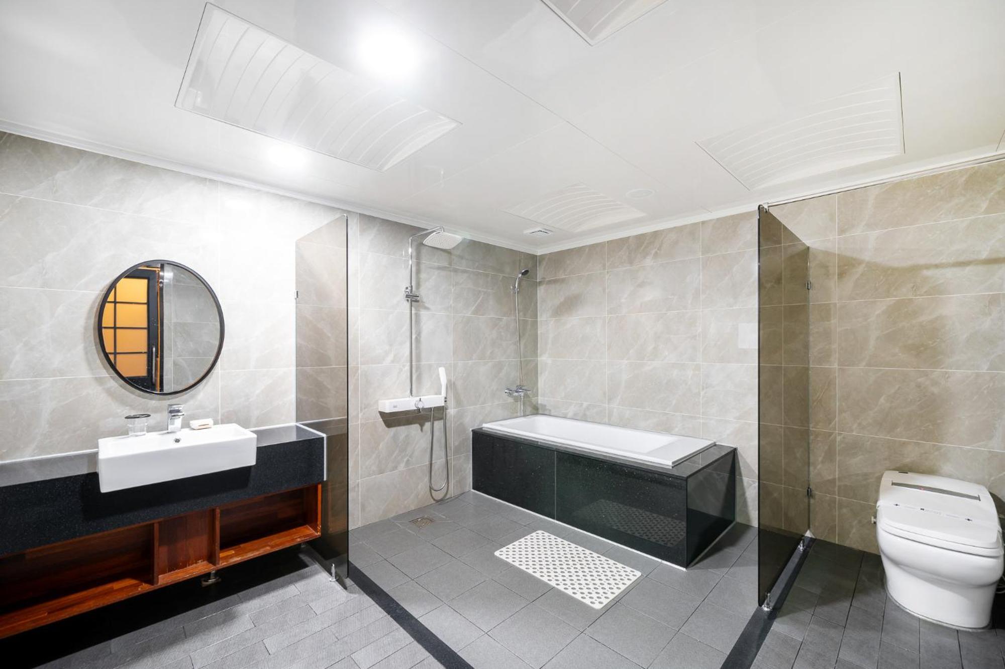 Hotel Artheim Gwangju Metropolitan City Exterior photo