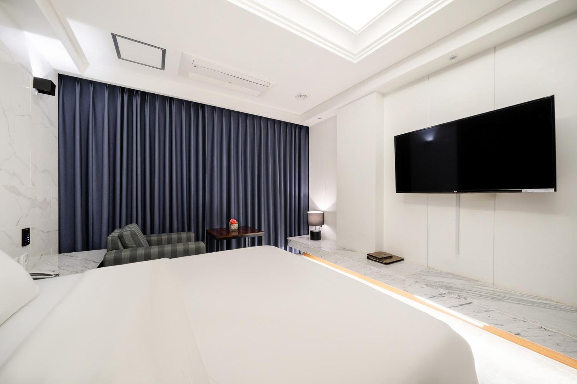 Hotel Artheim Gwangju Metropolitan City Exterior photo
