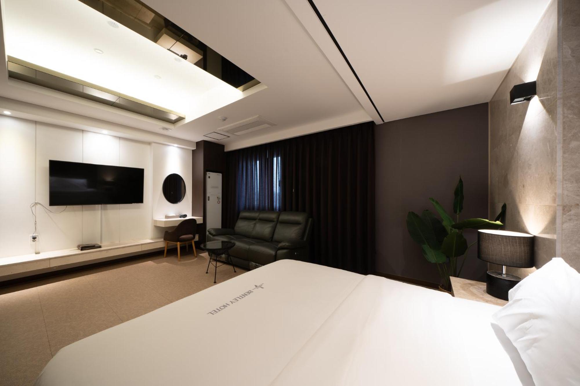 Hotel Artheim Gwangju Metropolitan City Exterior photo